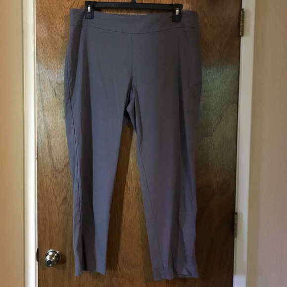 Dana Buchman Pants - Stretch Trouser Dana Buchman Pants - Stretch Trouser